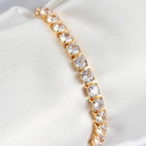 Brass Square Model Women’s Bracelet with Zircon Stones in Gold Color and Adjustable Slider